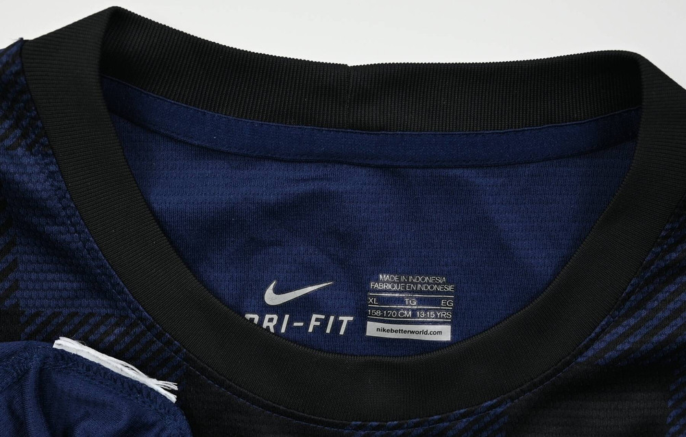 2013-14 MANCHESTER UNITED KOSZULKA XL. BOYS 