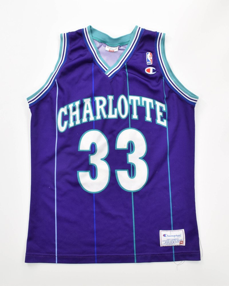 CHARLOTTE HORNETS *MOURNING* NBA SHIRT M