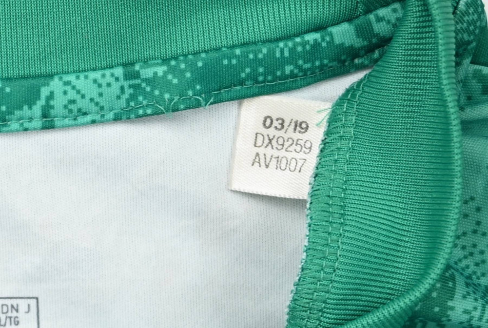 2019-20 BAYERN MUNICH *NEUER* XL. BOYS