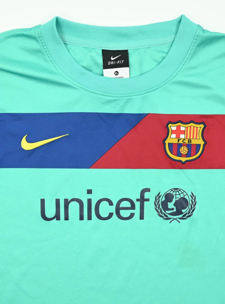 2010-11 FC BARCELONA SHIRT XL.BOYS