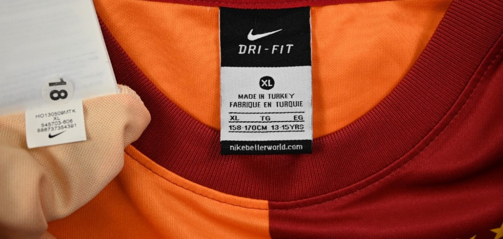 2013-14 GALATASARAY SHIRT XL. BOYS 