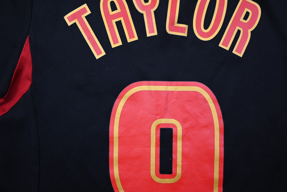 2011-12 MIDDLESBROUGH *TAYLOR* SHIRT XXS. BOYS