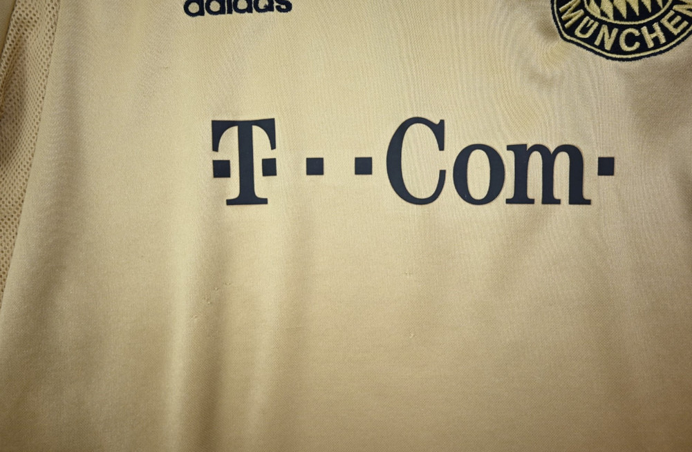 2004-05 BAYERN MUNCHEN SHIRT L. BOYS