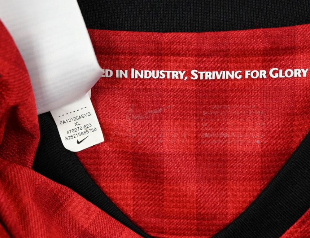 2012-13 MANCHESTER UNITED *V. PERSIE* SHIRT XL