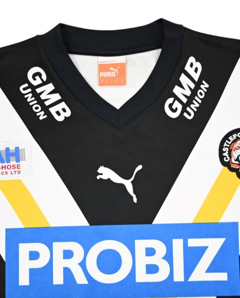 CASTLEFORD TIGERS RUGBY SHIRT S