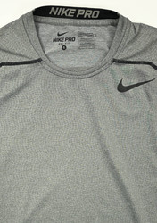 NIKE KOSZULKA TERMOAKTYWNA S