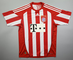 2010-11 BAYERN MUNCHEN SHIRT XL. BOYS