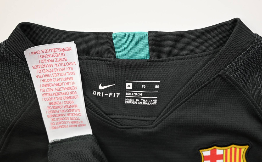 FC BARCELONA SHIRT XL. BOYS