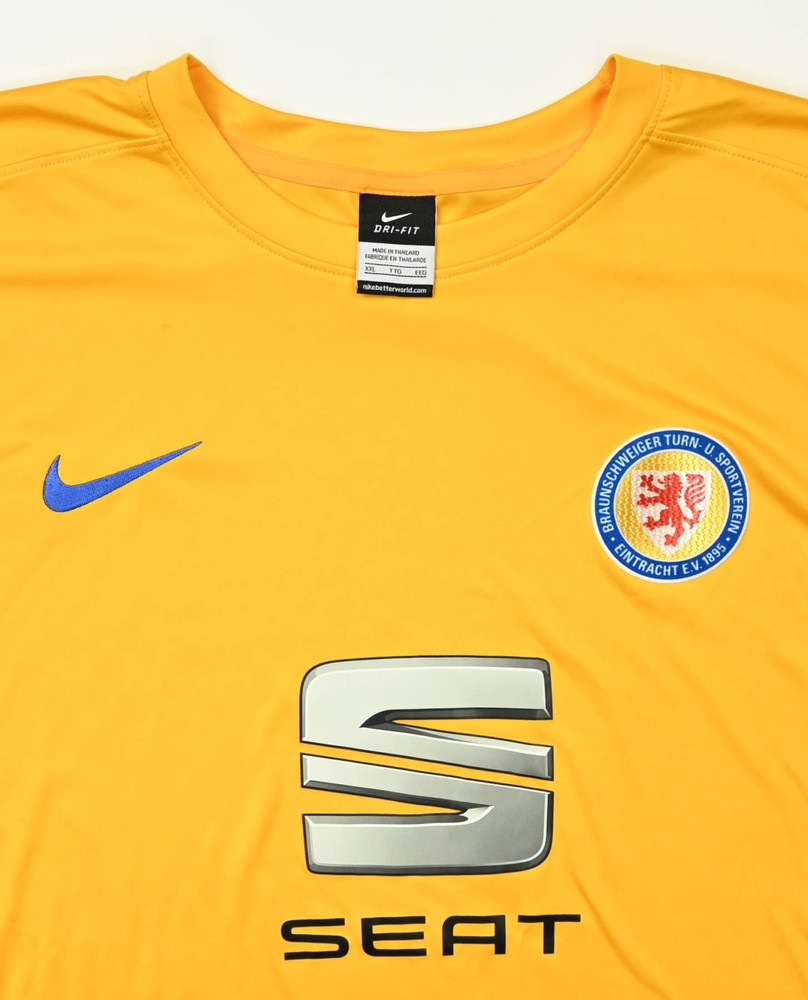 2013-14 EINTRACHT BRAUNSCHWEIG XXL