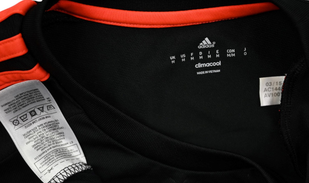 2015-16 MANCHESTER UNITED *JONES* KOSZULKA M