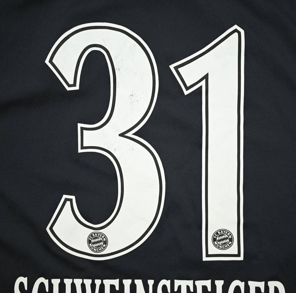 2010-11 BAYERN MUNCHEN *SCHWEINSTEIGER* SHIRT S