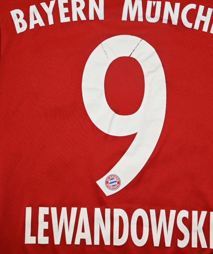 2017-18 BAYERN MUNCHEN *LEWANDOWSKI* SHIRT XS