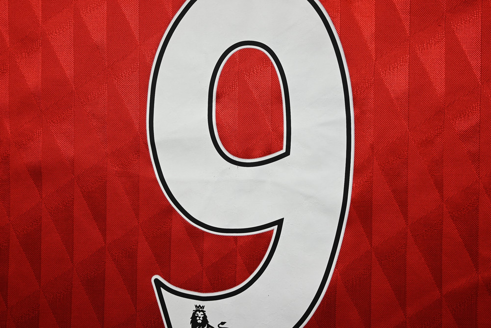 2010-12 LIVERPOOL *TORRES* SHIRT L. BOYS