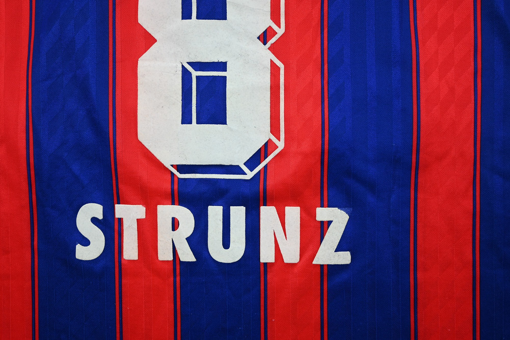 1995-97 BAYERN MUNCHEN *STRUNZ* SHIRT XL