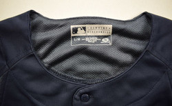 MINNESOTA TWINS MLB OFFICIAL SHIRT L