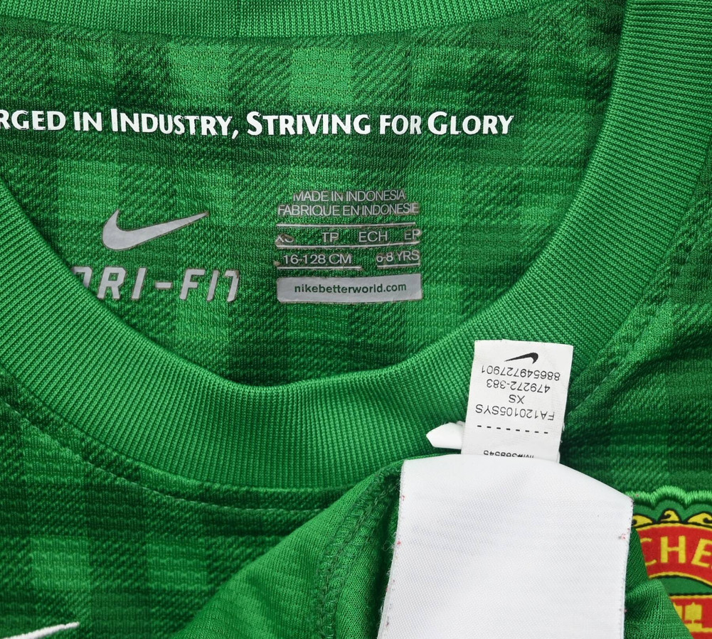 2012-13 MANCHESTER UNITED LONGSLEEVE XS. BOYS