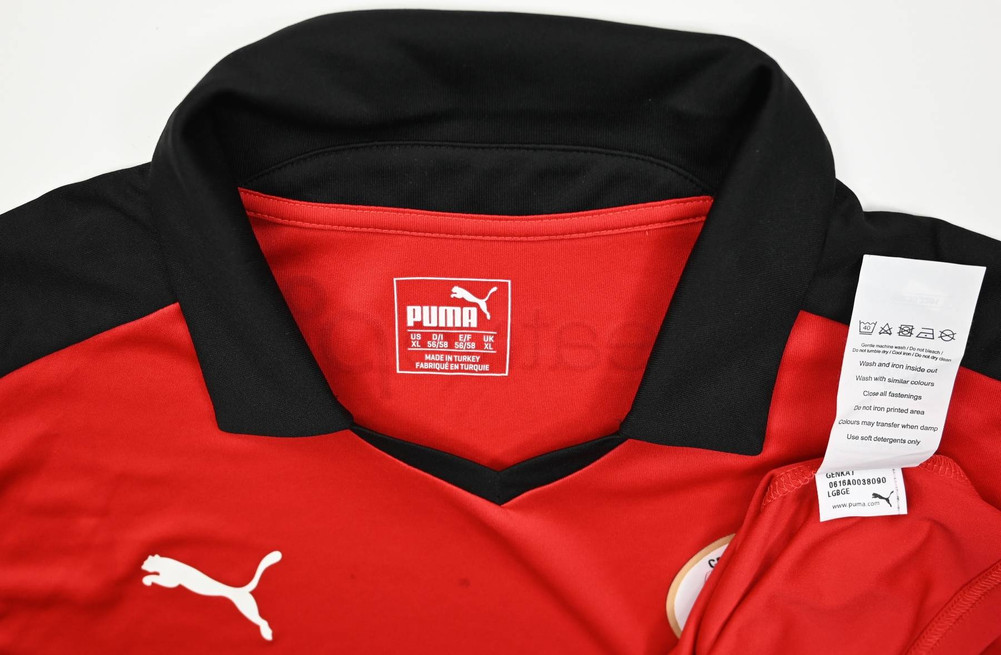 2016-17 CRAWLEY TOWN SIGNATURES SHIRT XL