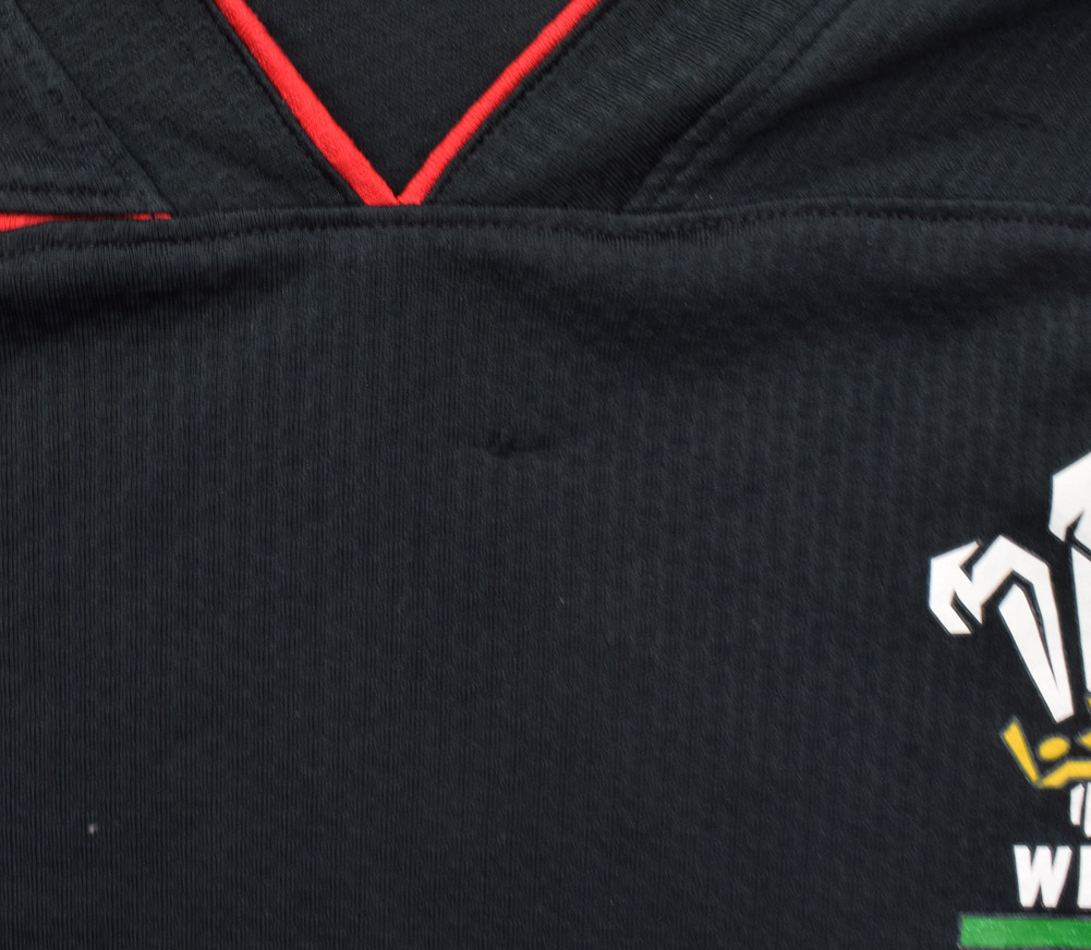 WALES RUGBY UNDER ARMOUR SHIRT XXL