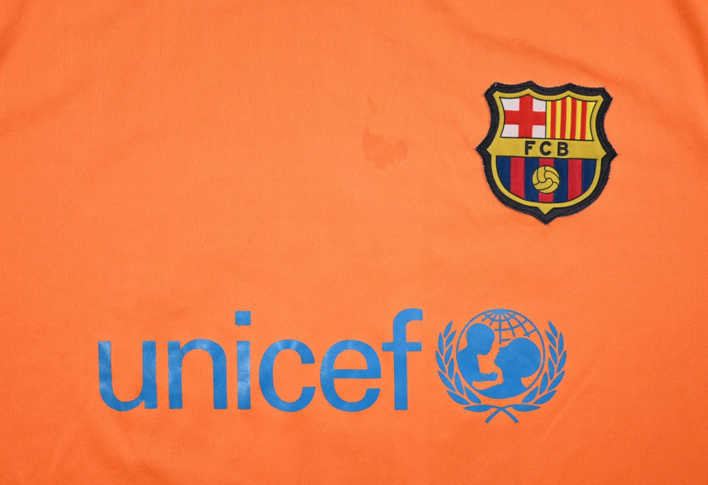 2006-07 BARCELONA *RONALDINHO* SHIRT L