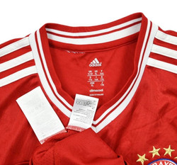 2013-14 BAYERN MUNCHEN LONGSLEEVE XL .BOYS