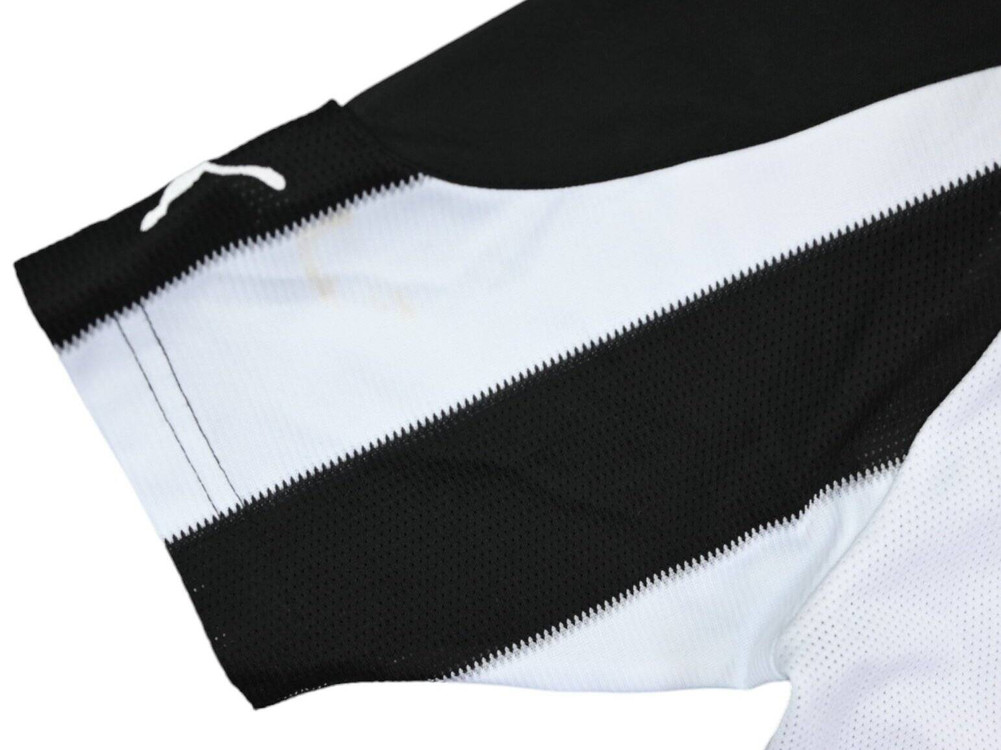 2010-11 NEWCASTLE UNITED SHIRT XL. BOYS