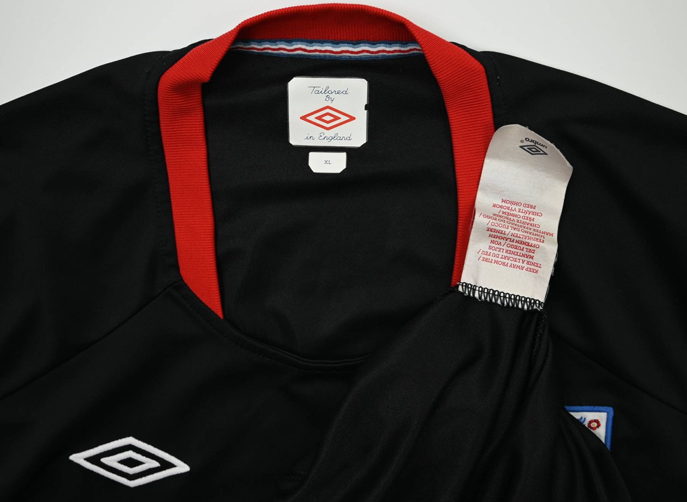 2010-11 ENGLAND LONGSLEEVE XL