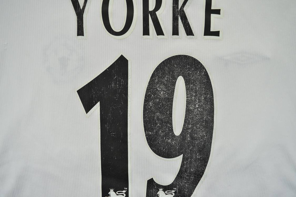 2000-01 MANCHESTER UNITED *YORKE* SHIRT XXL