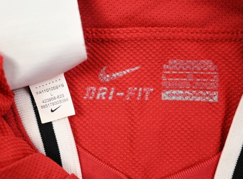 2011-12 MANCHESTER UNITED *ROONEY* SHIRT L. BOYS