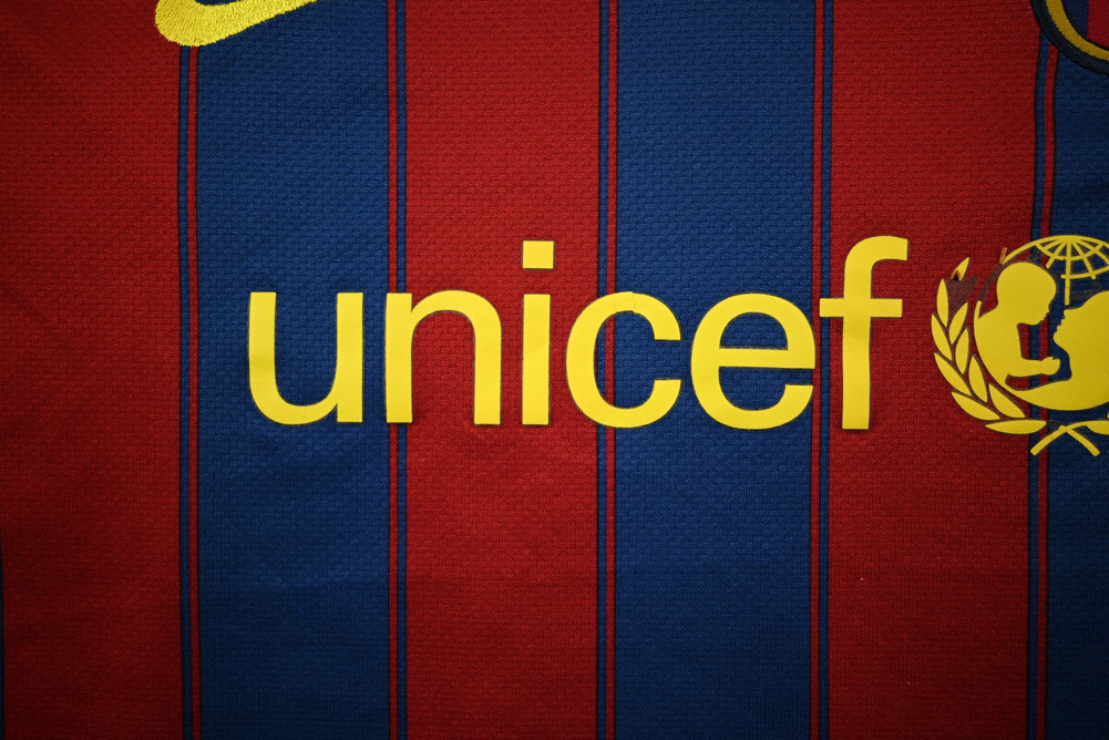 2009-10 BARCELONA *MESSI* SHIRT XL. BOYS