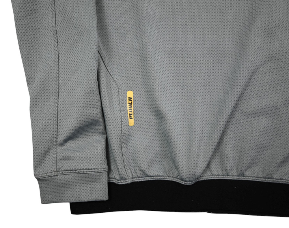 LEEDS UNITED TOP XL. BOYS 14 YEARS