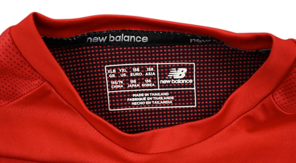 SEVILLA FC SHIRT XL. BOYS 