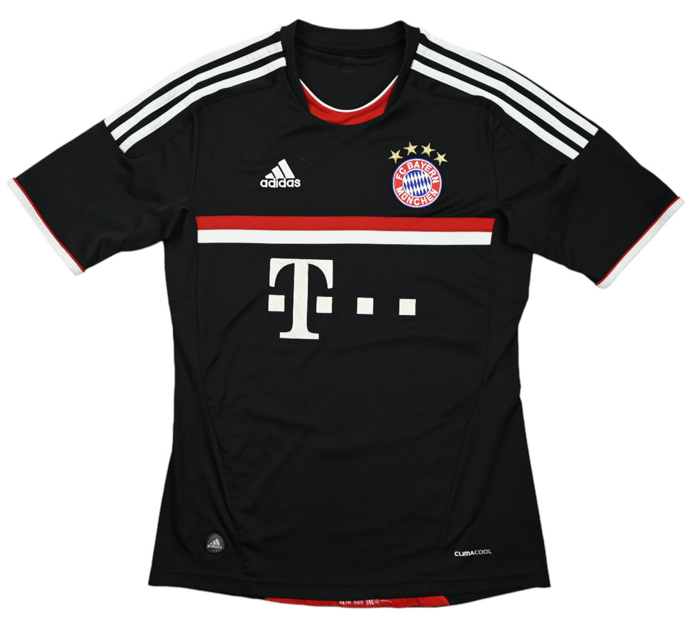 2012-13 BAYERN MUNCHEN SHIRT XL. BOYS