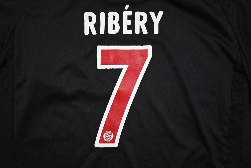 2007-08 BAYERN MUNCHEN *RIBERY* SHIRT L. BOYS