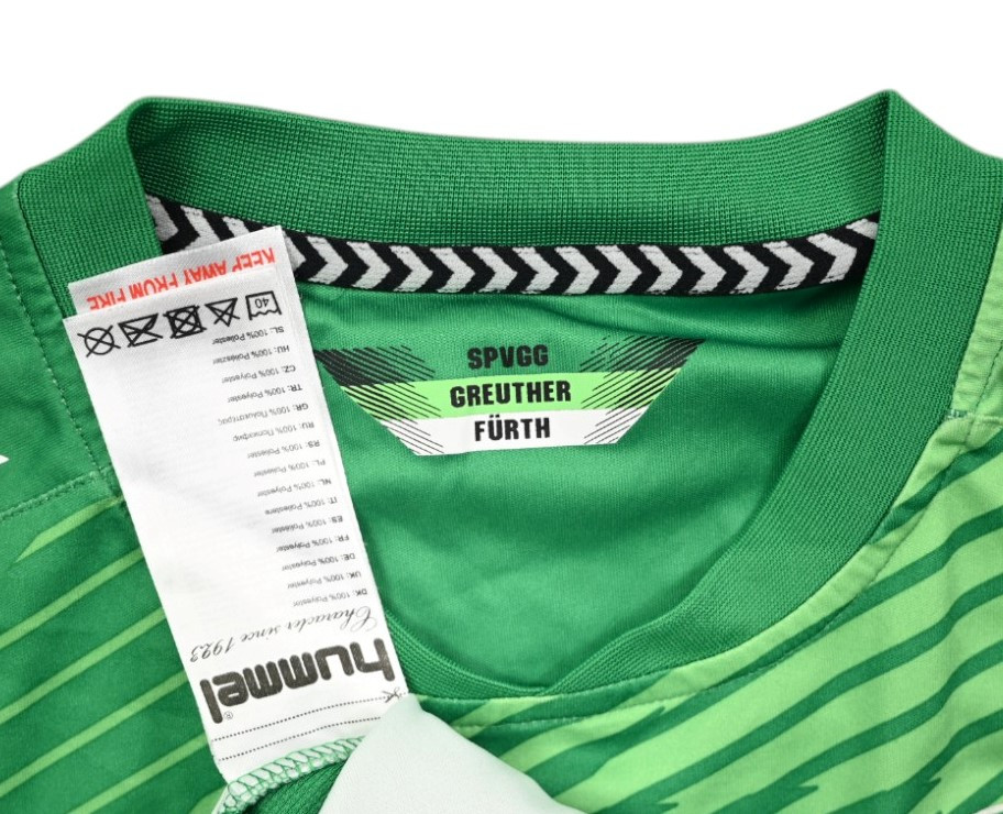 2015-16 GREUTHER FURTH *GIESSELMANN* SHIRT L. BOYS