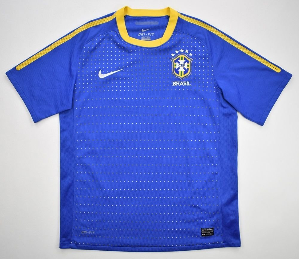 2010-11 BRAZIL SHIRT M