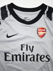 2010-11 ARSENAL LONDON LONGSLEEVE XS. BOYS