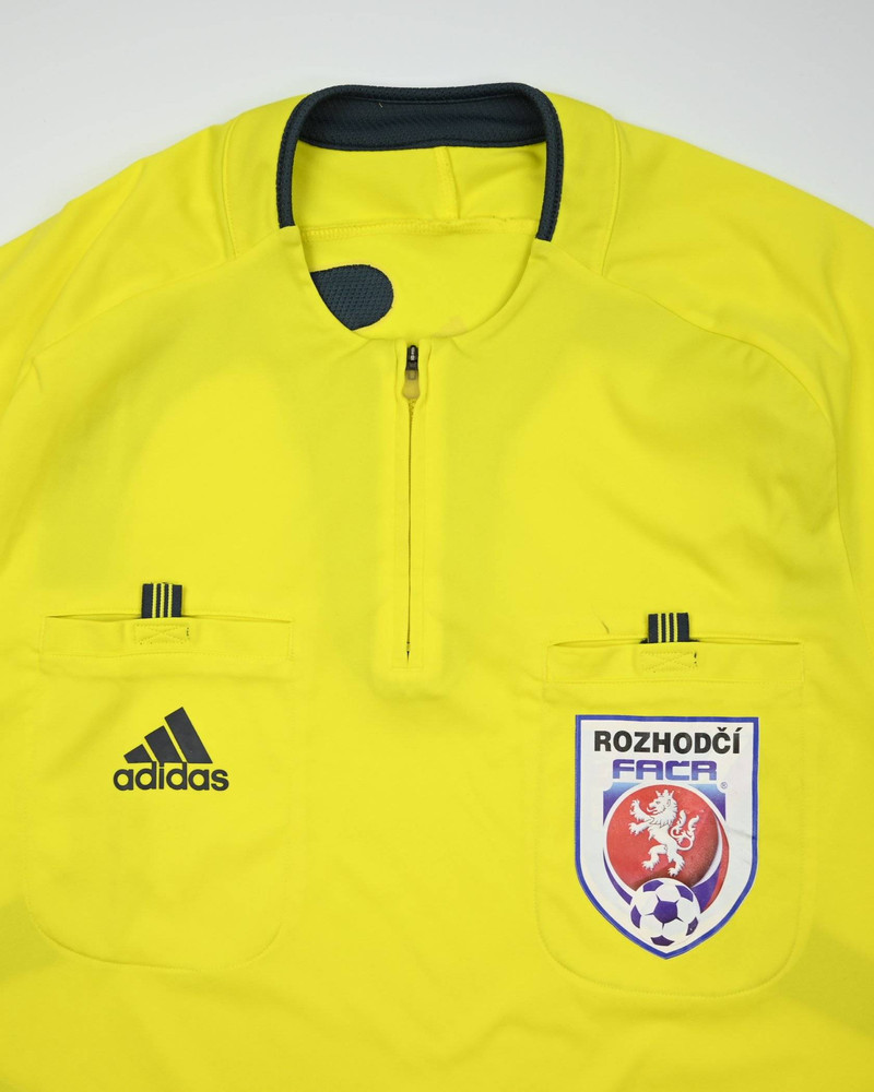CZECH REPUBLIC REFEREE SHIRT L