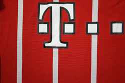 2017-18 BAYERN MUNCHEN *JAMES* KOSZULKA M. BOYS