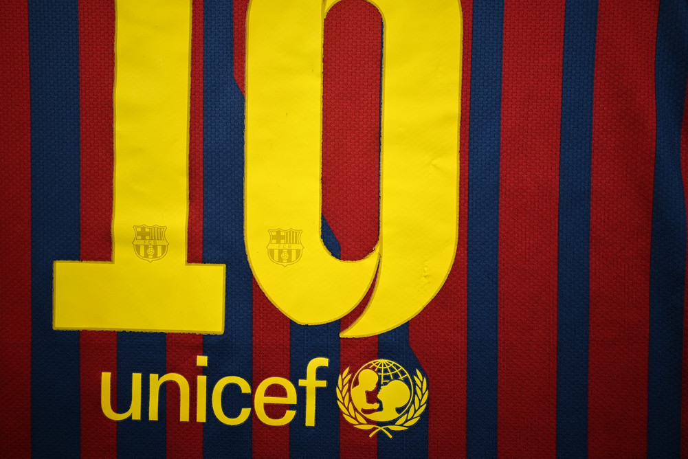 2011-12 BARCELONA *KJELL* SHIRT XL. BOYS