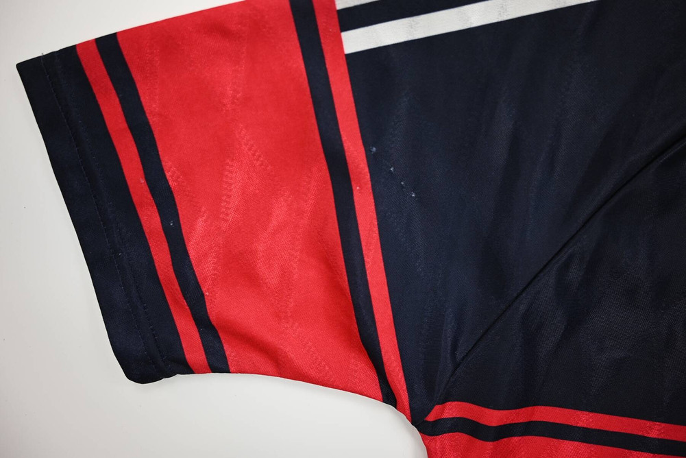 1997-99 BAYERN MUNCHEN KOSZULKA XL. BOYS