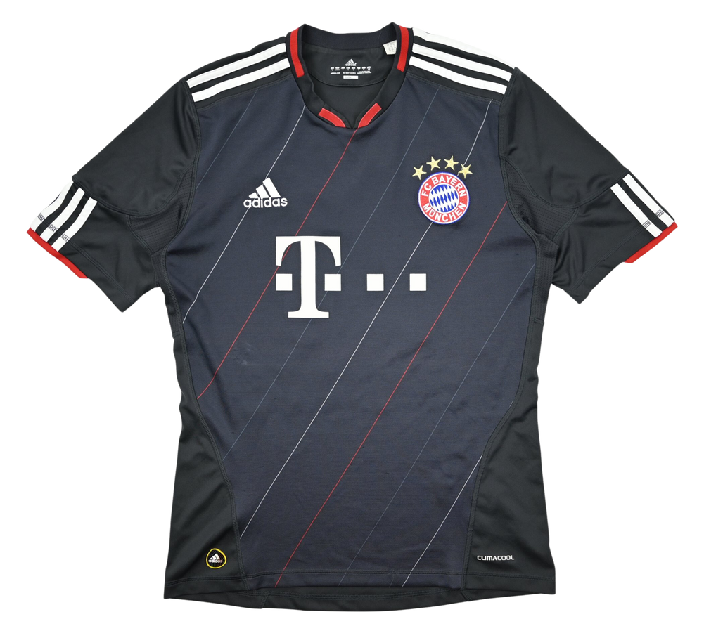 2010-11 BAYERN MUNCHEN *SCHWEINSTEIGER* SHIRT S