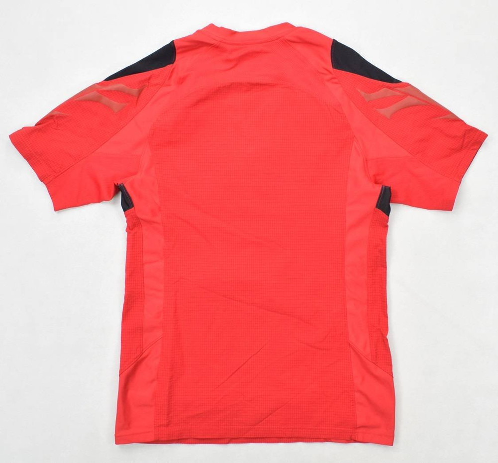 WALES RUGBY UNDER ARMOUR SHIRT M