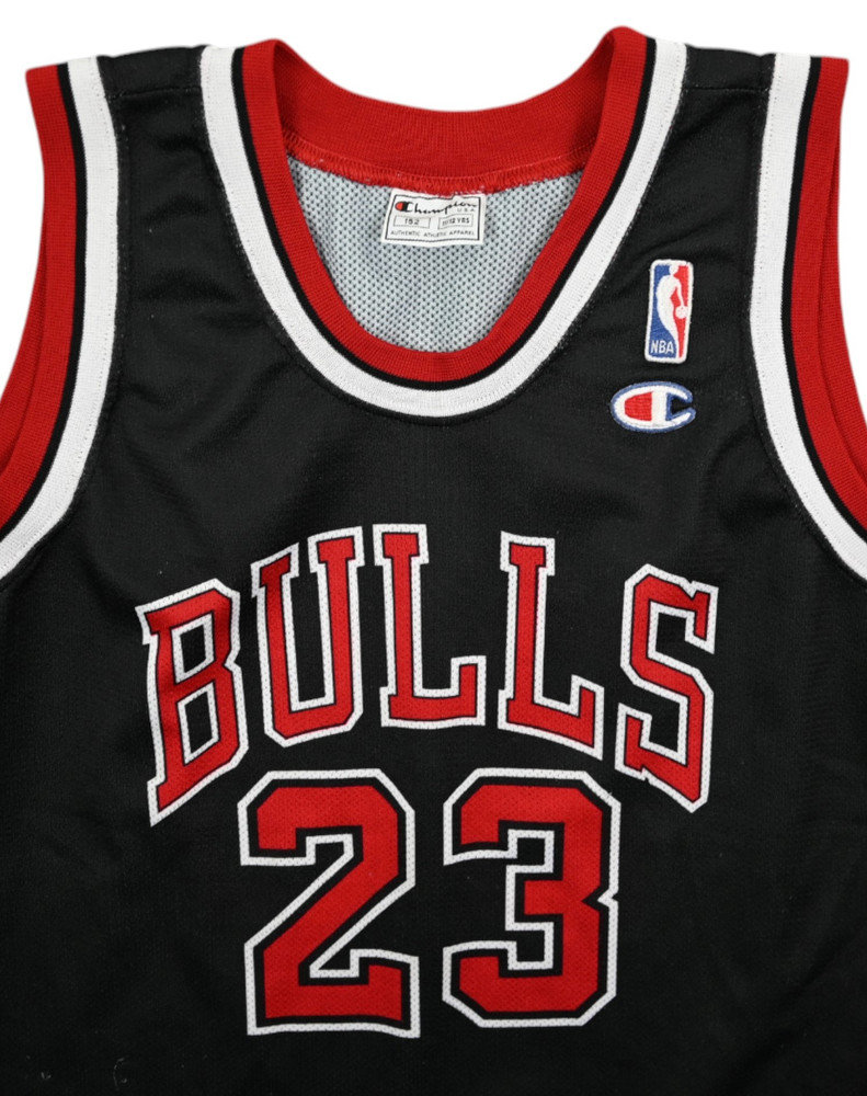 CHICAGO BULLS NBA *JORDAN* SHIRT XL. BOYS