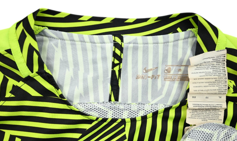 NIKE TRAINING SHIRT XL