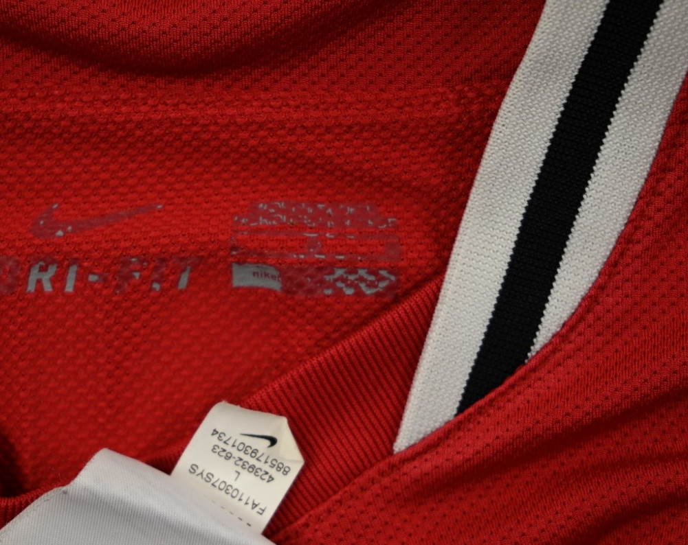 2011-12 MANCHESTER UNITED *JONES* KOSZULKA L