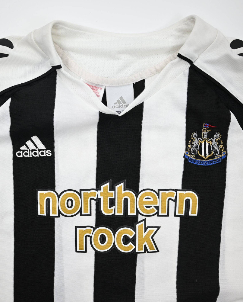 2005-06 NEWCASTLE UNITED *OWEN* SHIRT S. BOYS