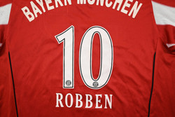 2010-11 BAYERN MUNCHEN *ROBBEN* SHIRT XL. BOYS