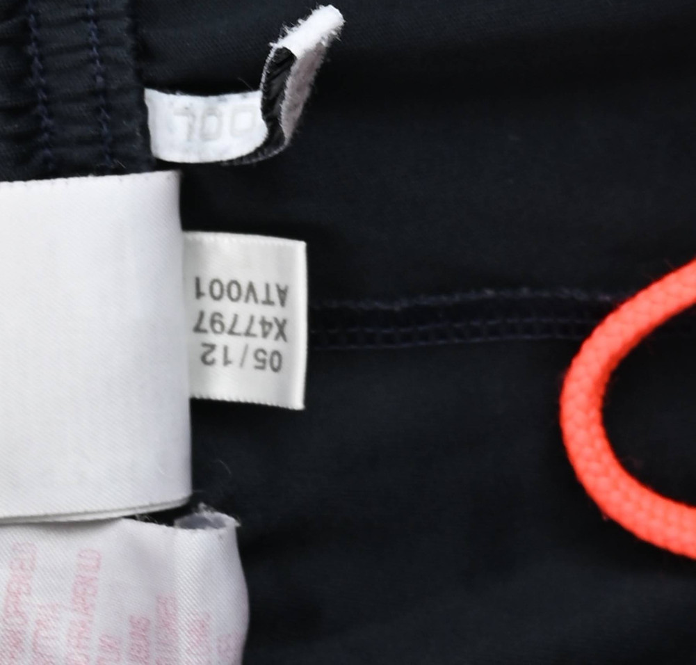 BAYERN MUNCHEN SHORTS XL. BOYS