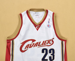 CLEVELAND CAVALIERS *JAMES* NBA SHIRT M