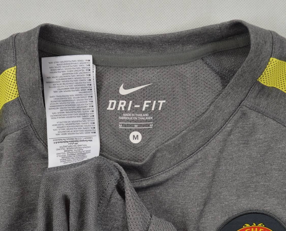 MANCHESTER UNITED SHIRT M